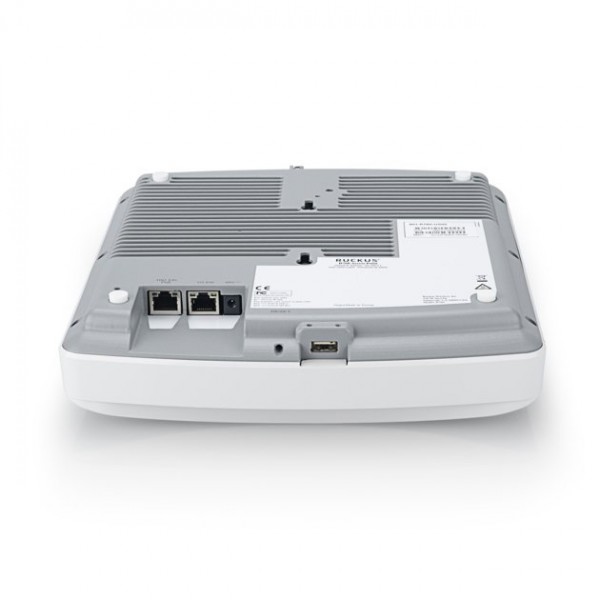 RUCKUS Networks wireless ap • wifi6e • ax8400 • 4x4 • indoor • 10 gbe • r760 • dual radio ble/zigbee + 1x usb • beamflex+