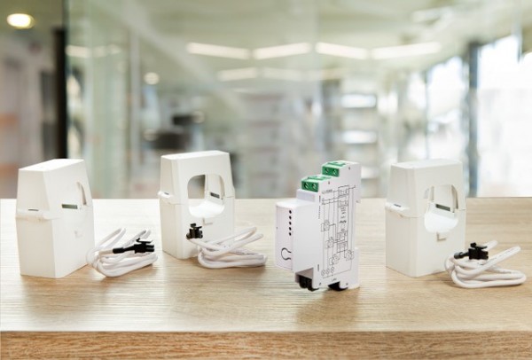 Shelly · Hutschiene · &quot;Pro 3EM 400A&quot; · Stromzähler · inkl. 3x 400A Klemmen · Messfunktion · WLAN · LAN · BT